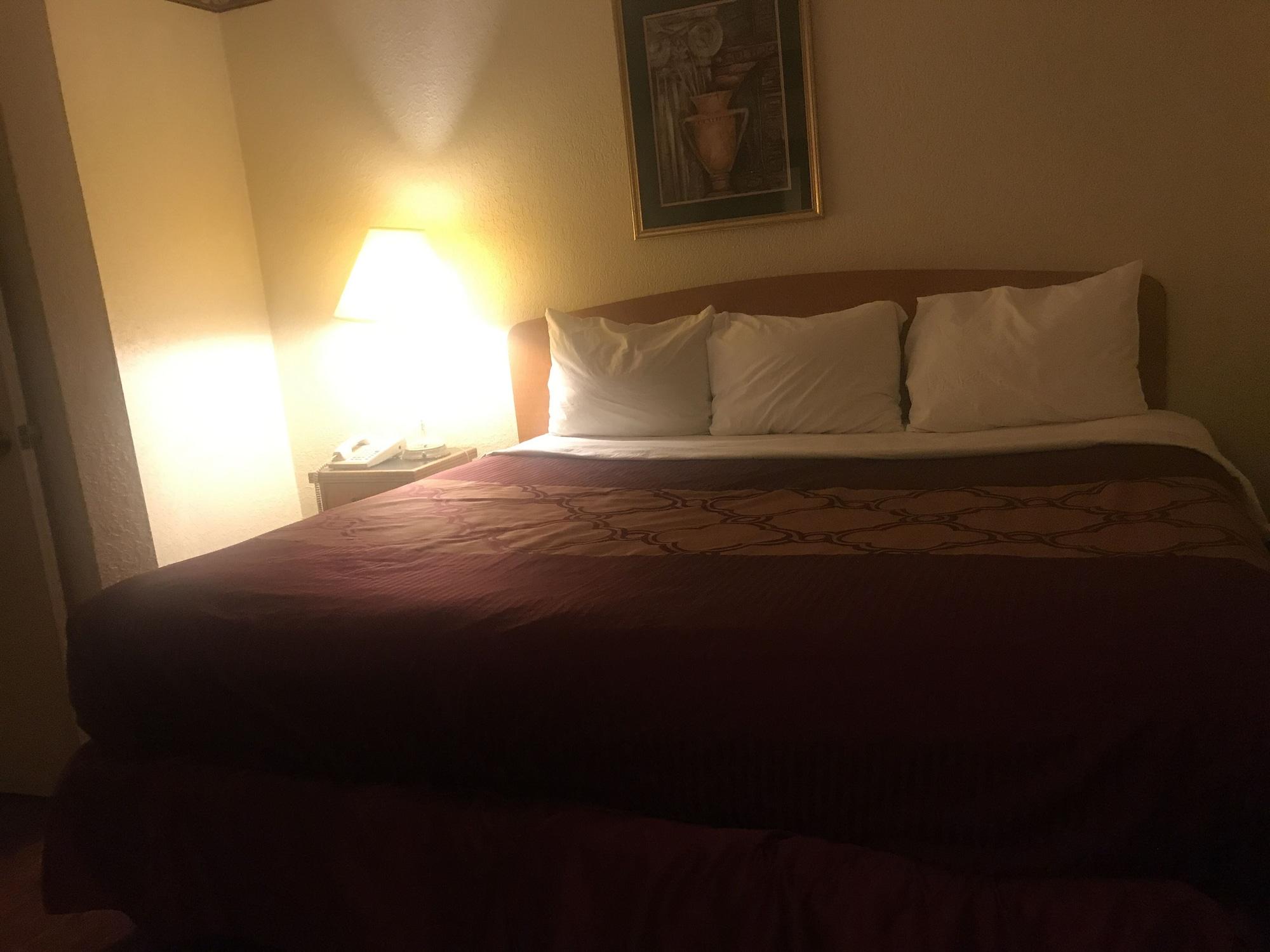 Bear Mount Inn & Suites Pigeon Forge Eksteriør bilde