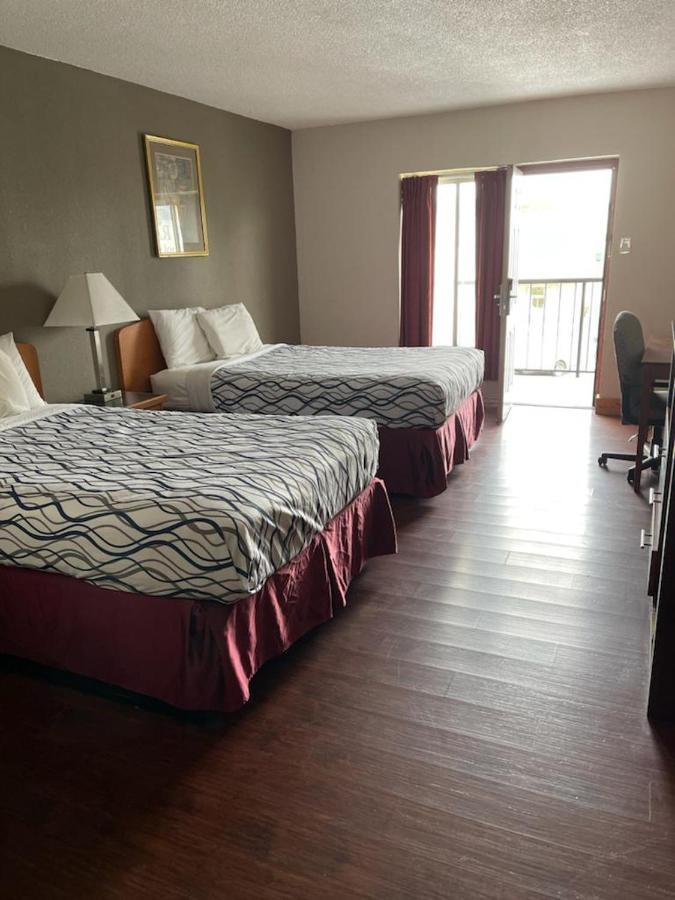 Bear Mount Inn & Suites Pigeon Forge Eksteriør bilde