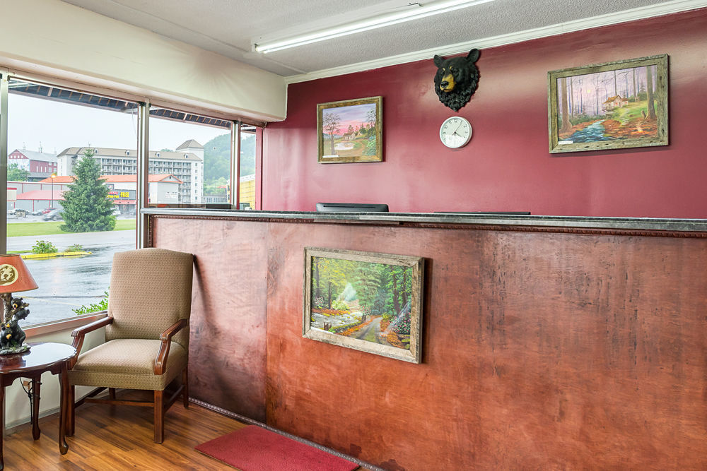 Bear Mount Inn & Suites Pigeon Forge Eksteriør bilde
