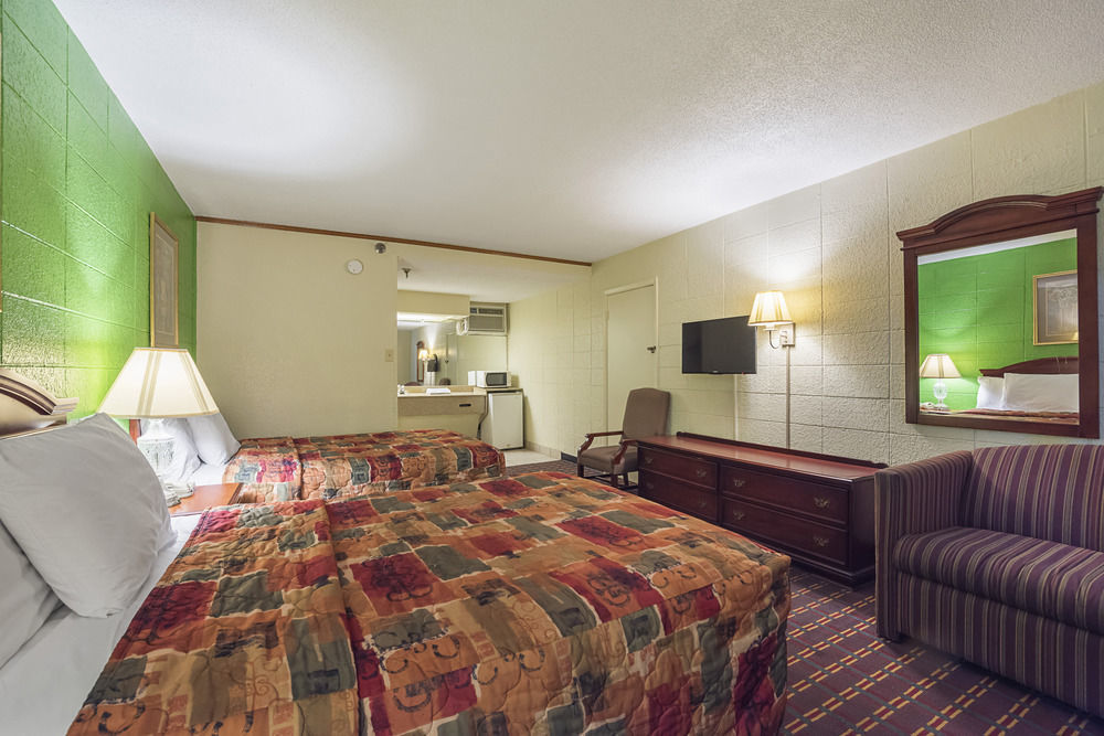 Bear Mount Inn & Suites Pigeon Forge Eksteriør bilde