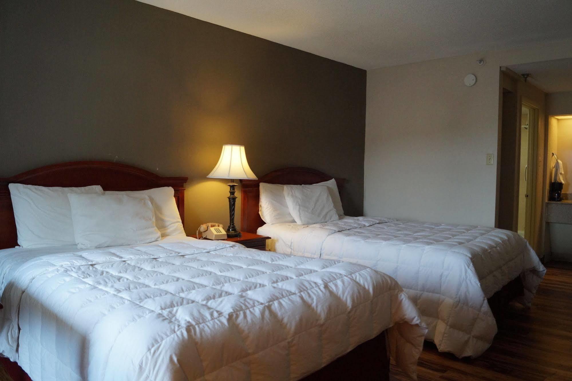 Bear Mount Inn & Suites Pigeon Forge Eksteriør bilde