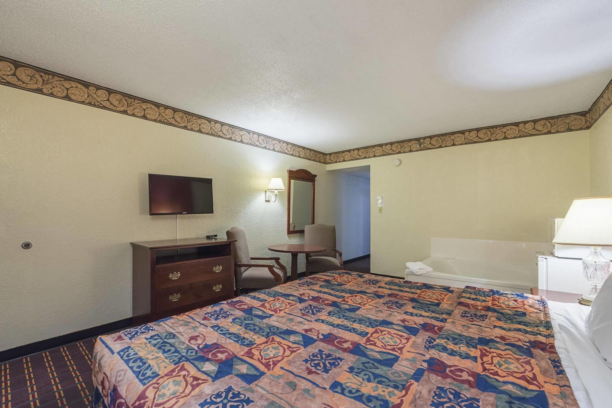 Bear Mount Inn & Suites Pigeon Forge Eksteriør bilde